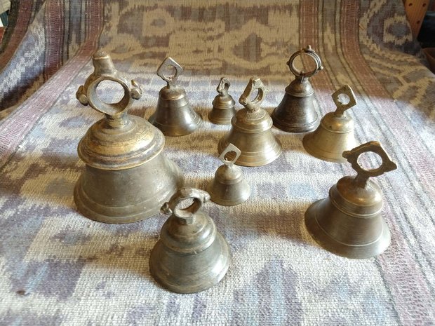 Authentische Vintage-Glocken, Bronze (klein-2) ±200-300 Gram